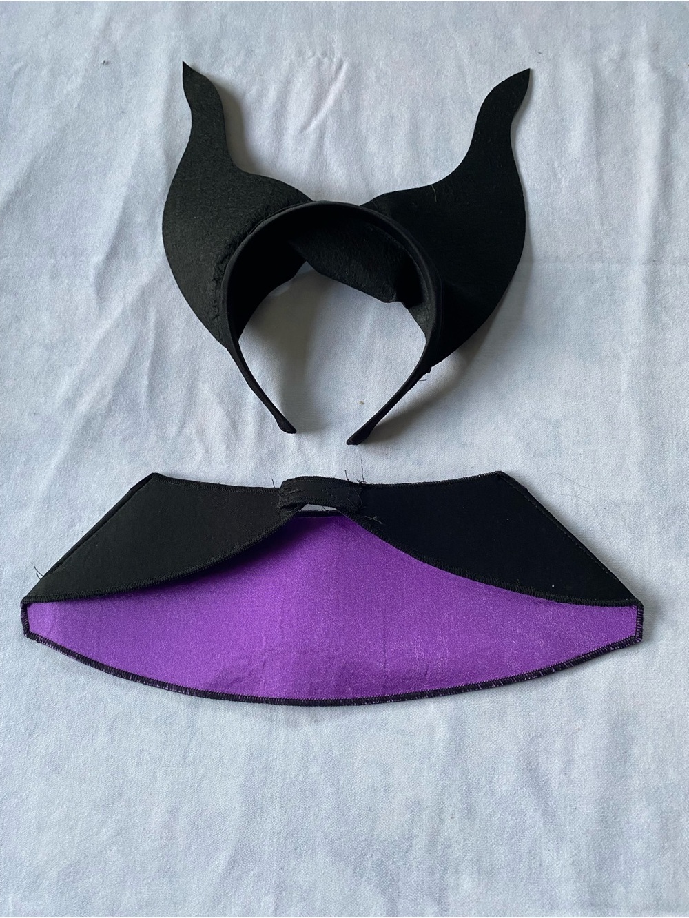 Kids Maleficent Horns Headband and Cape Costume Accessory Set - Picture 1 of 2